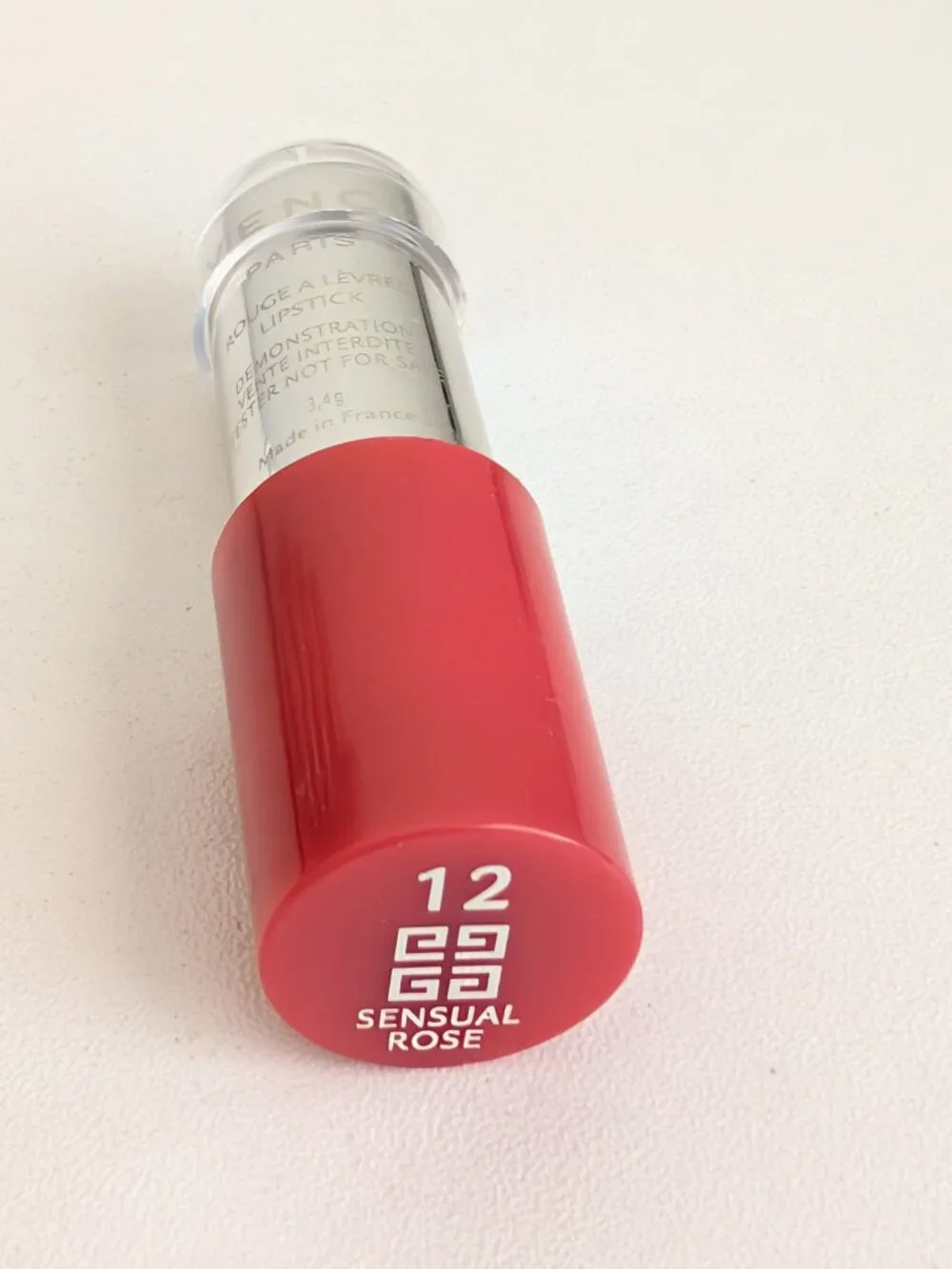 Givenchy rouge interdit